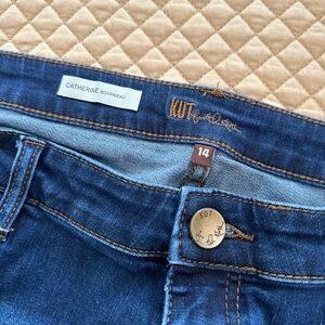 Catherine boyfriend jeans. Perfect condition 31.5/32 inch inseam